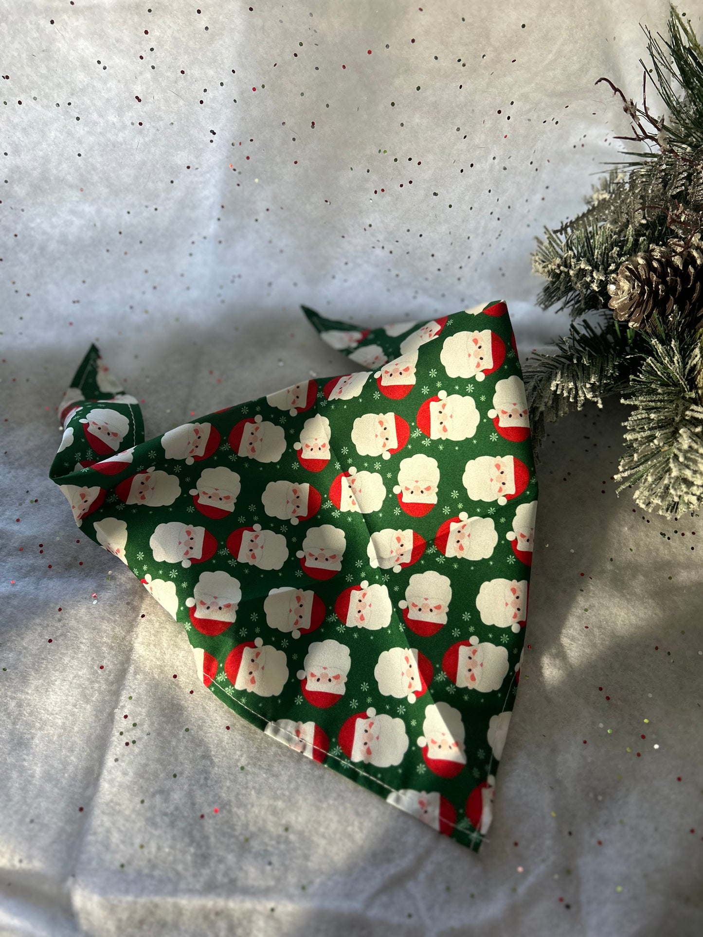 Santa Bandana- Green - thepawfectpatisserie