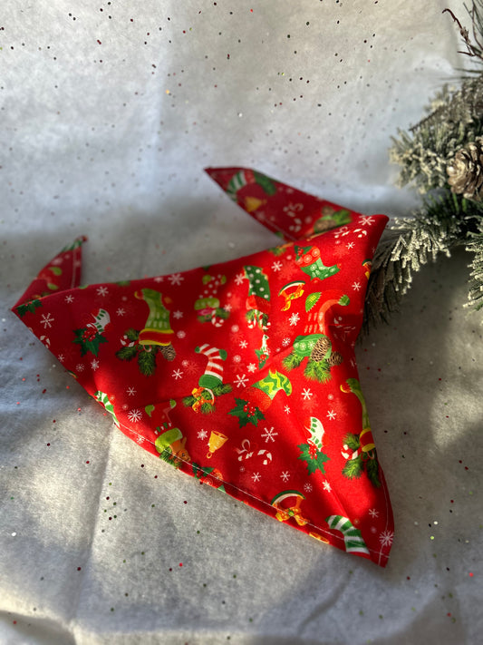 Christmas Stocking Bandana - thepawfectpatisserie